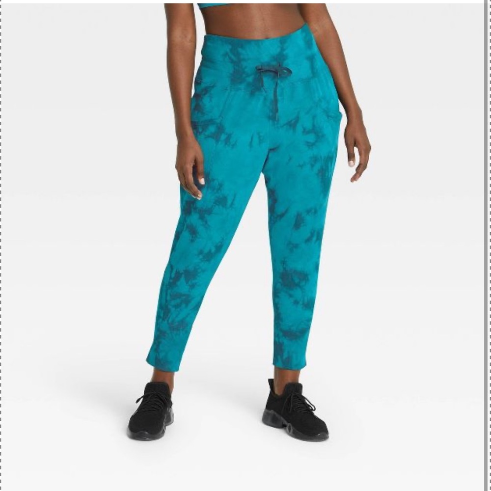 Women's High-Rise Ribbed Jogger Pants 25.5" - All in Motion